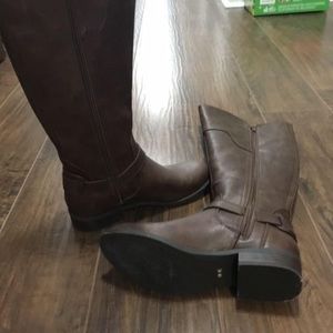 Guess leather boots